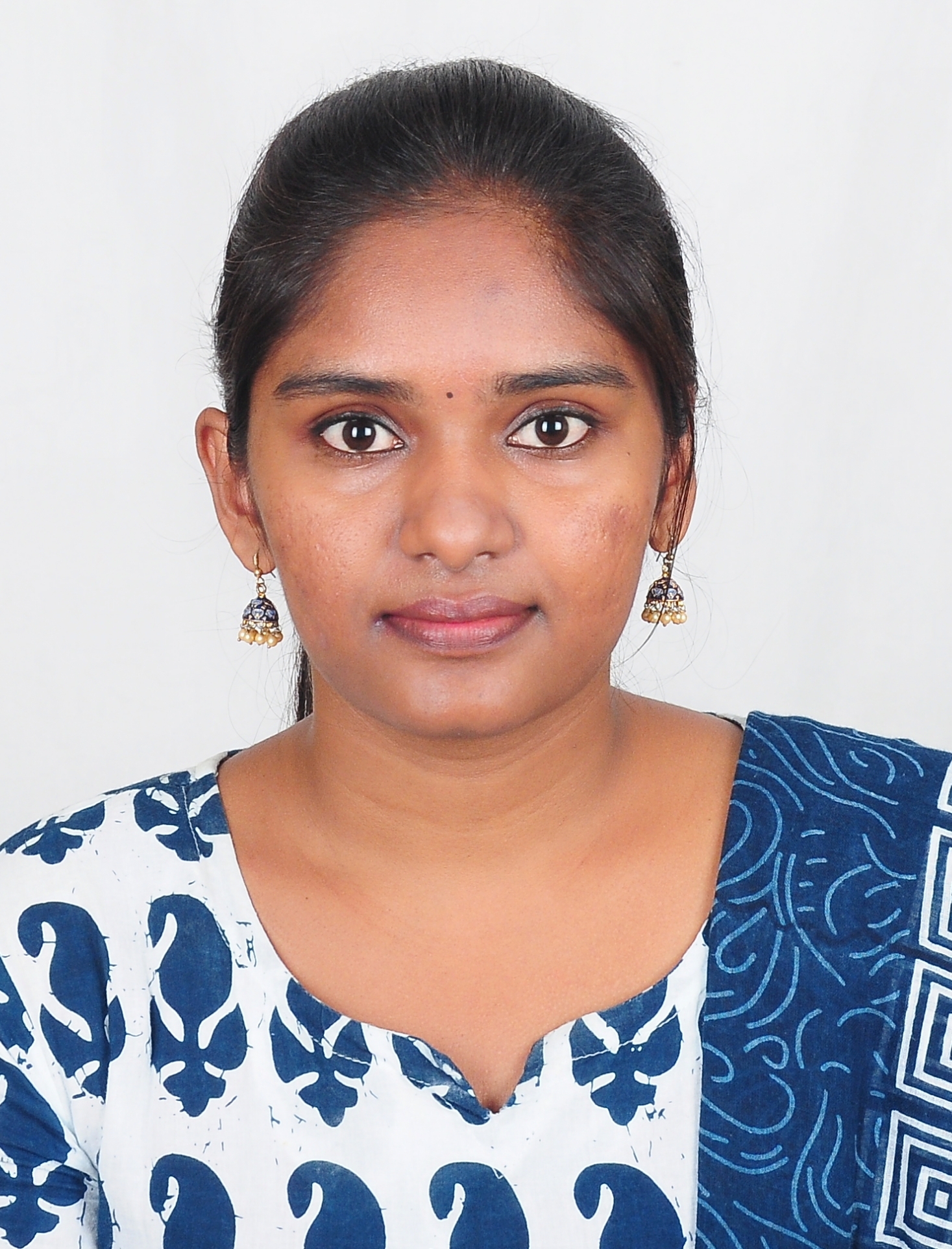 Dr. Lavanya S